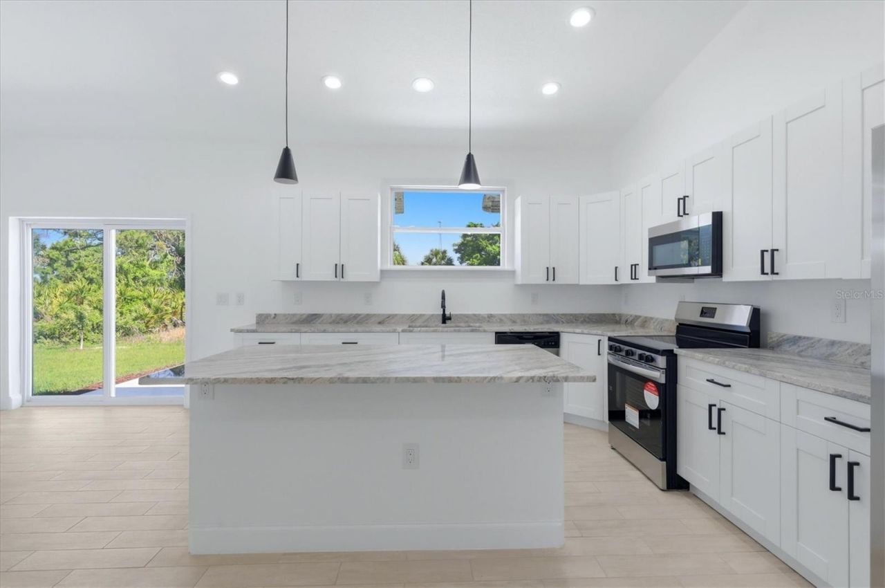 8 Bank Court , Placida, FL 33946 Photo