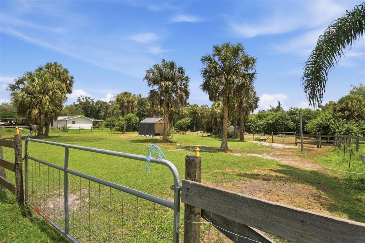 6416 18th Avenue E, Bradenton, FL 34208 Photo