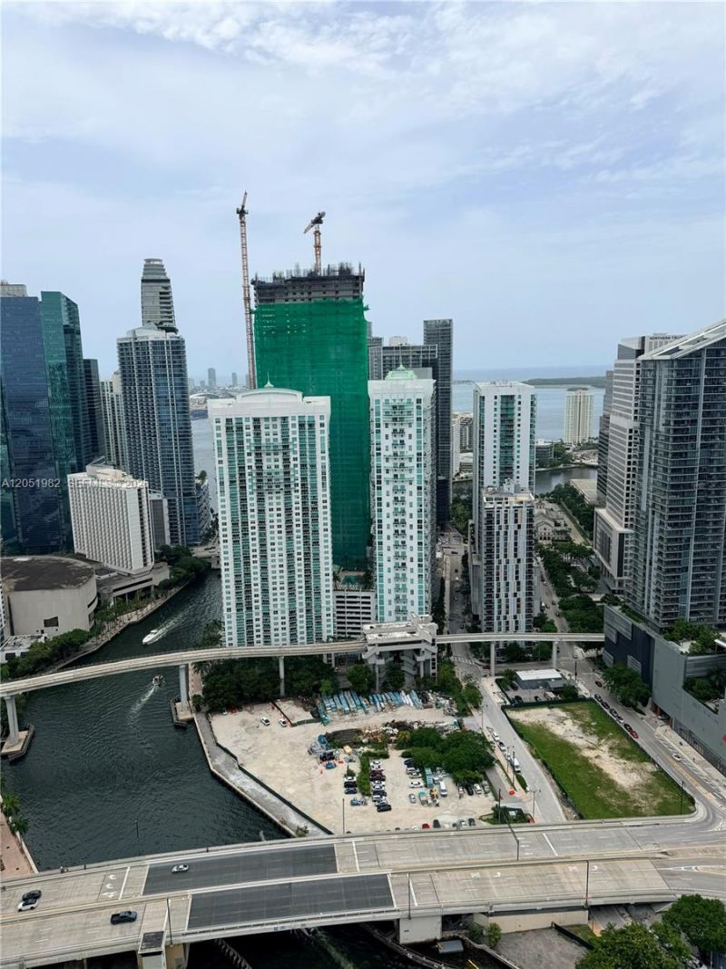 92 SW 3rd St , Unit 5012, Miami, FL 33130 Photo