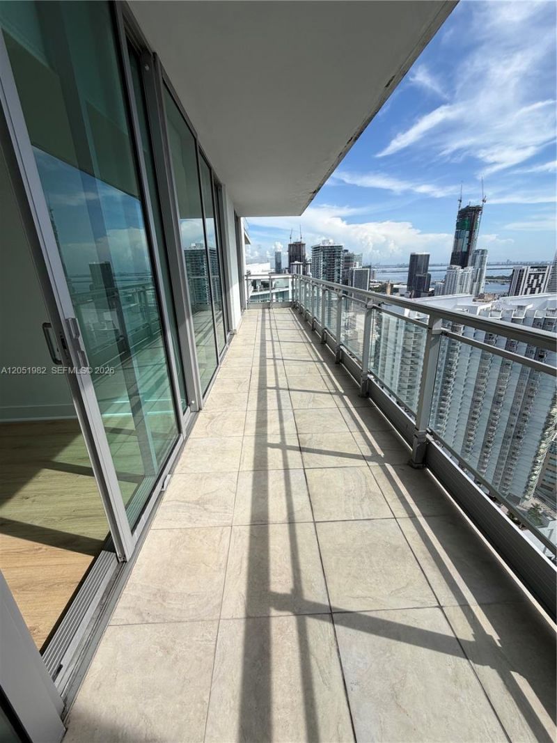 92 SW 3rd St, Unit 5012, Miami, FL 33130 Photo