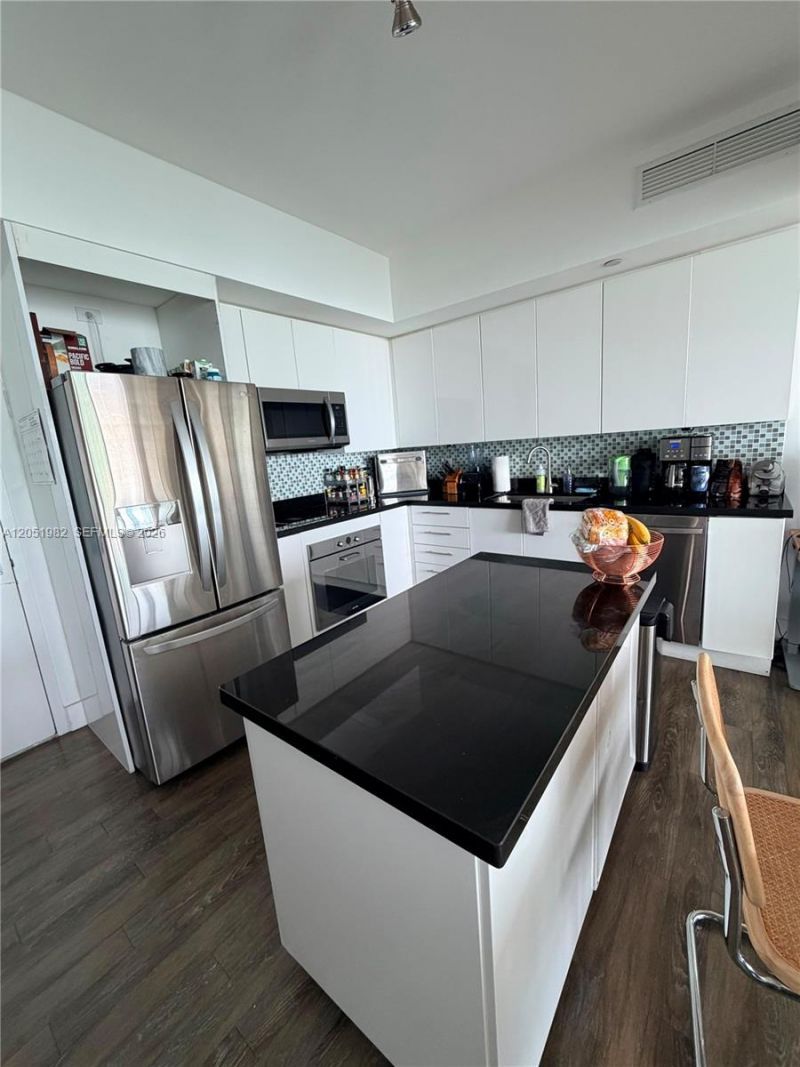 92 SW 3rd St , Unit 5012, Miami, FL 33130 Photo