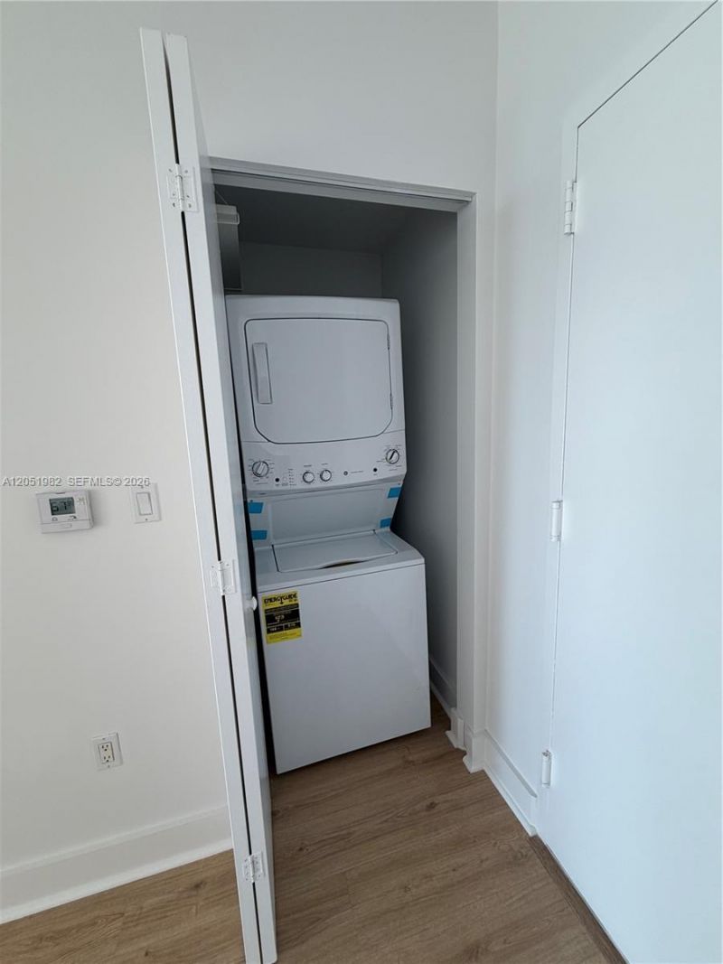 92 SW 3rd St, Unit 5012, Miami, FL 33130 Photo