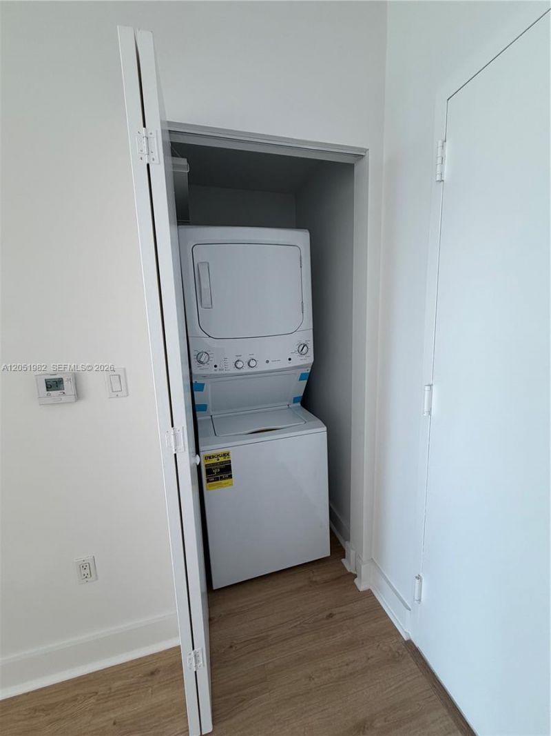 92 SW 3rd St, Unit 5012, Miami, FL 33130 Photo