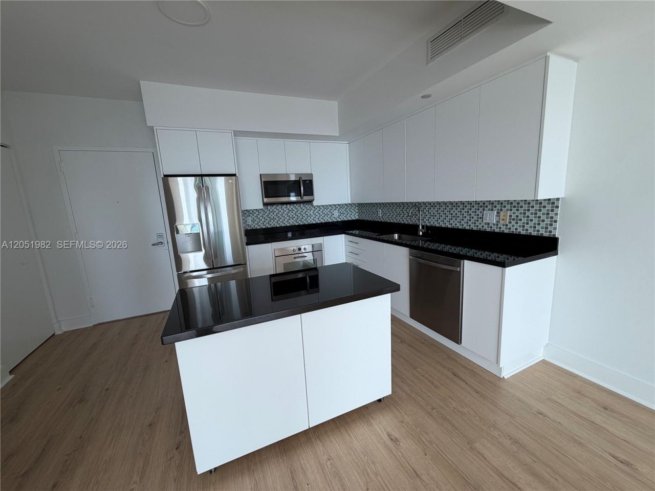 92 SW 3rd St, Unit 5012, Miami, FL 33130 Photo