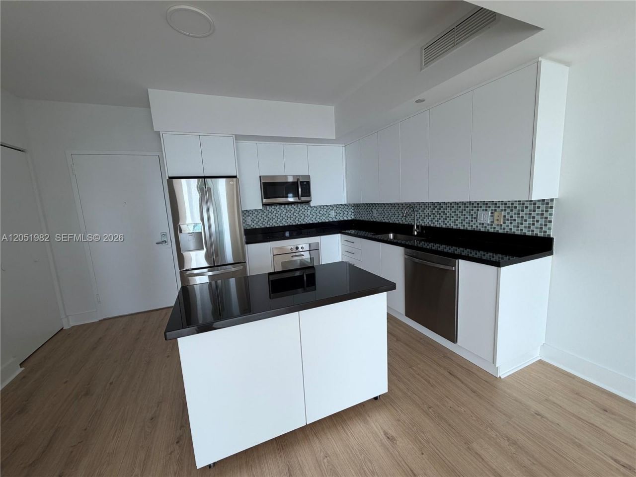 92 SW 3rd St, Unit 5012, Miami, FL 33130 Photo
