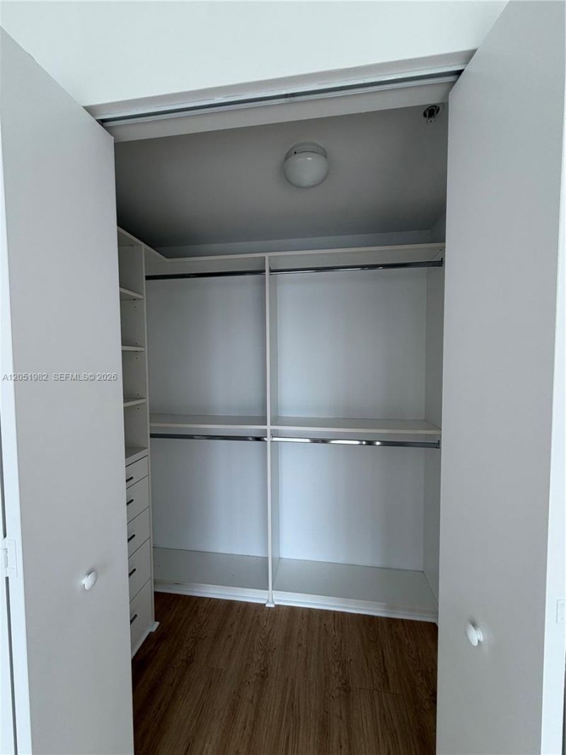 92 SW 3rd St, Unit 5012, Miami, FL 33130 Photo