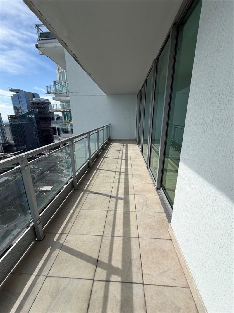 92 SW 3rd St, Unit 5012, Miami, FL 33130 Photo