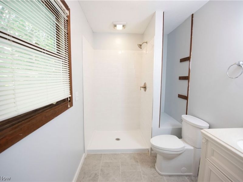 25429 Tyndall Falls Drive, Olmsted Falls, OH 44138 Photo 30