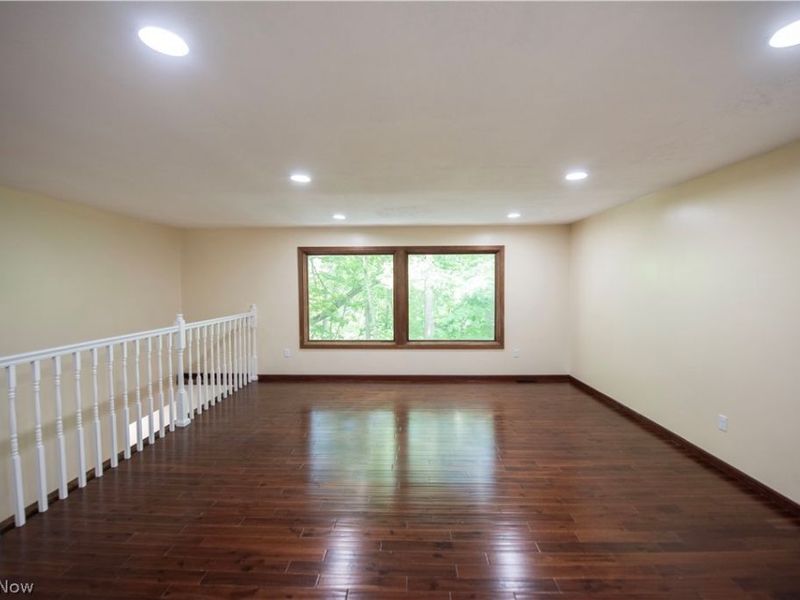 25429 Tyndall Falls Drive, Olmsted Falls, OH 44138 Photo 6