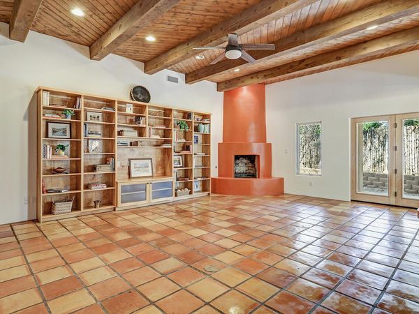 3200 San Isidro Street NW, Albuquerque, NM 87107