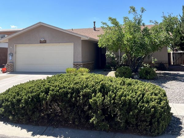 6642 N Lamy Street NW, Albuquerque, NM 87120