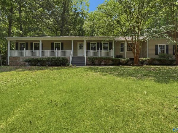 205 Eastwood Drive, Owens Cross Roads, AL 35763