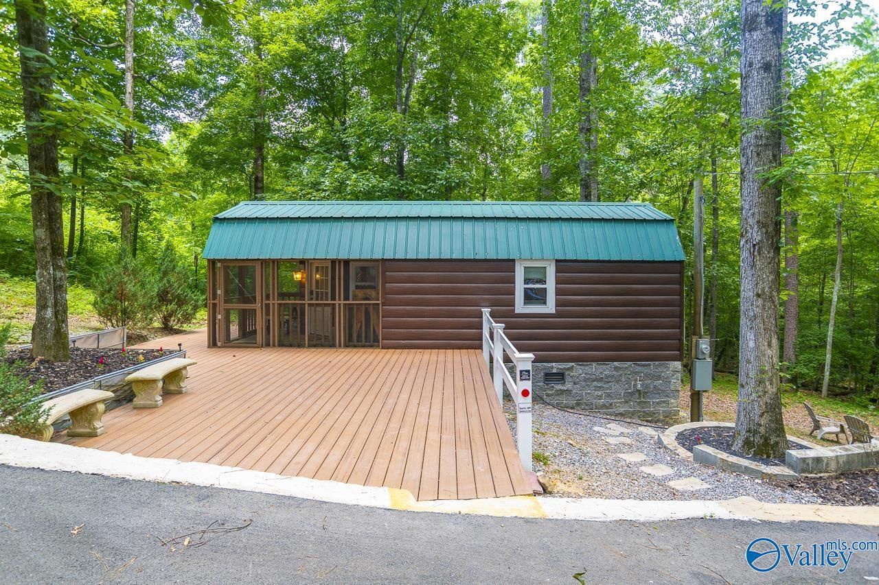 105 Ridge Circle, Scottsboro, AL 35769 Main Photo