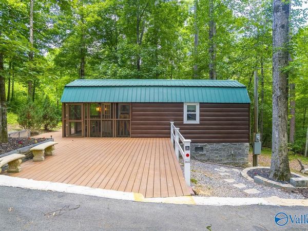 105 Ridge Circle, Scottsboro, AL 35769