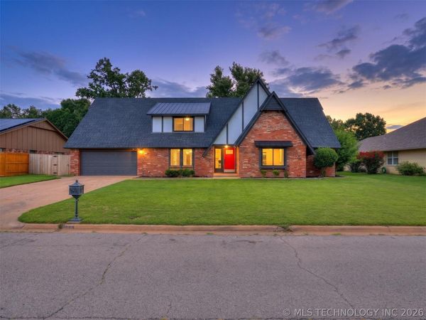 826 Lynwood Lane , Broken Arrow, OK 74011