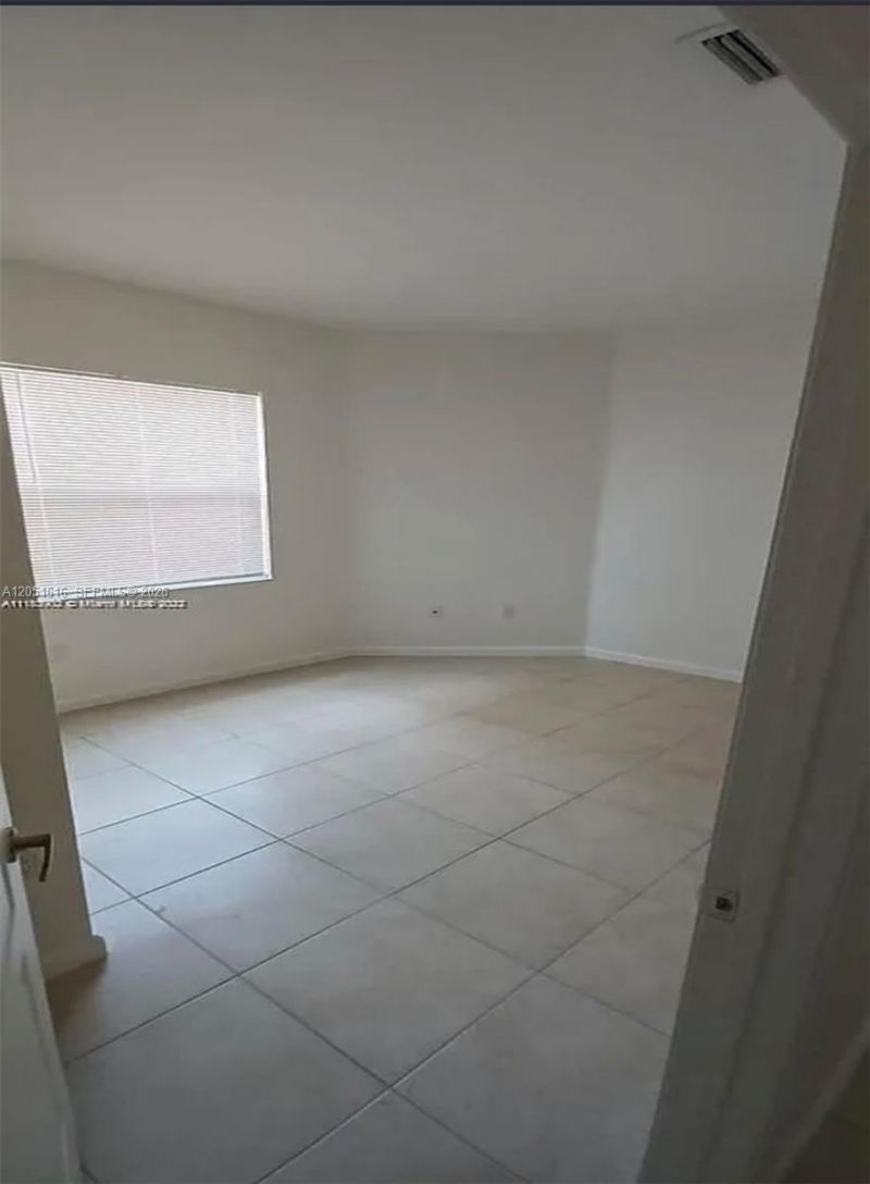 2210 NE 37th Rd , Homestead, FL 33033 Photo