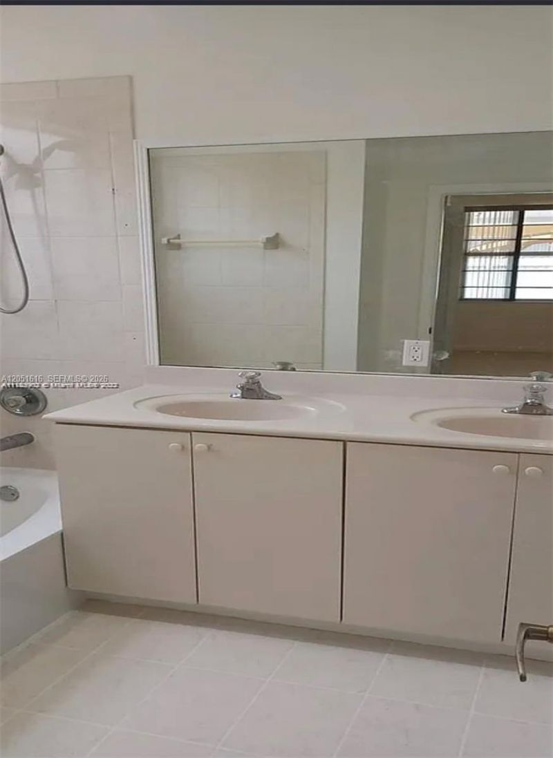 2210 NE 37th Rd , Homestead, FL 33033 Photo
