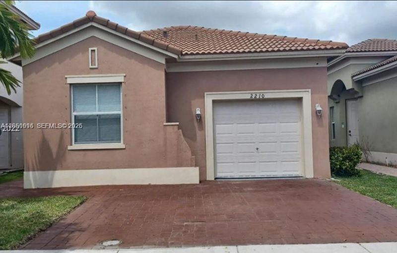 2210 NE 37th Rd , Homestead, FL 33033 Photo