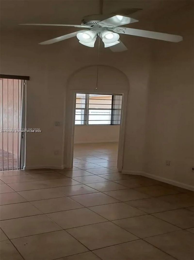2210 NE 37th Rd , Homestead, FL 33033 Photo