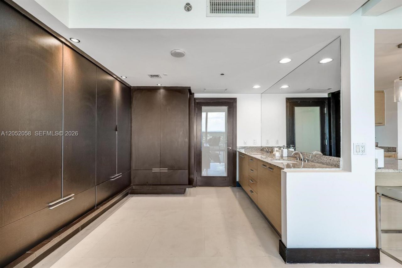 1800 S Ocean Dr , Unit 3109, Hallandale Beach, FL 33009 Photo