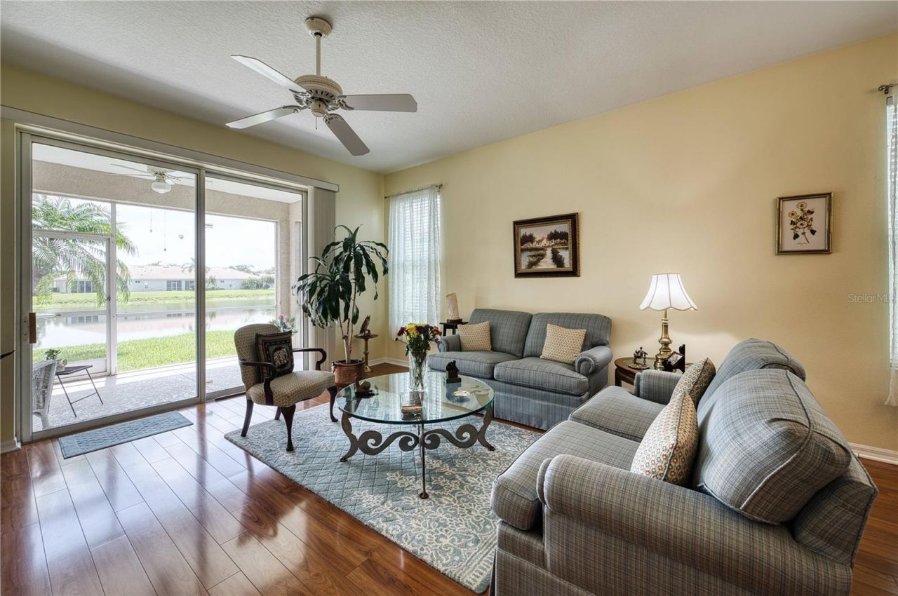 4019 Cascade Falls Drive, Sarasota, FL 34243 Photo