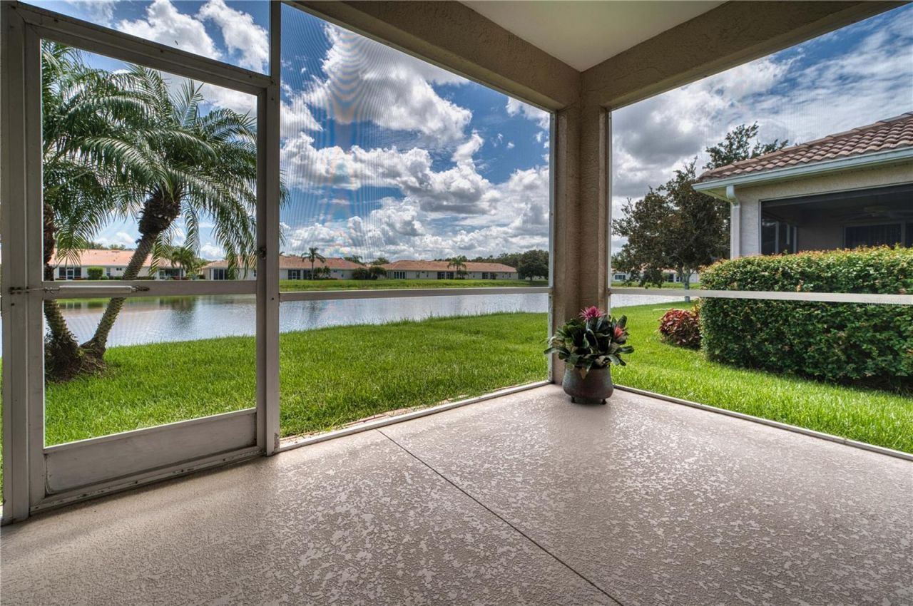 4019 Cascade Falls Drive, Sarasota, FL 34243 Photo