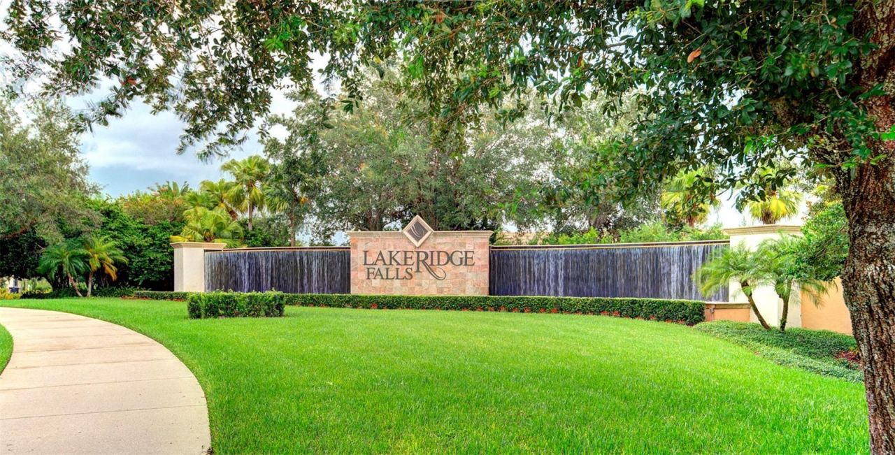 4019 Cascade Falls Drive, Sarasota, FL 34243 Photo