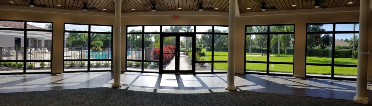 4019 Cascade Falls Drive, Sarasota, FL 34243 Photo