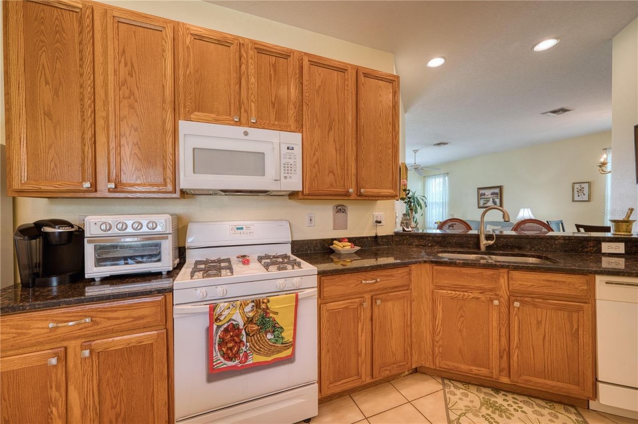 4019 Cascade Falls Drive, Sarasota, FL 34243 Photo