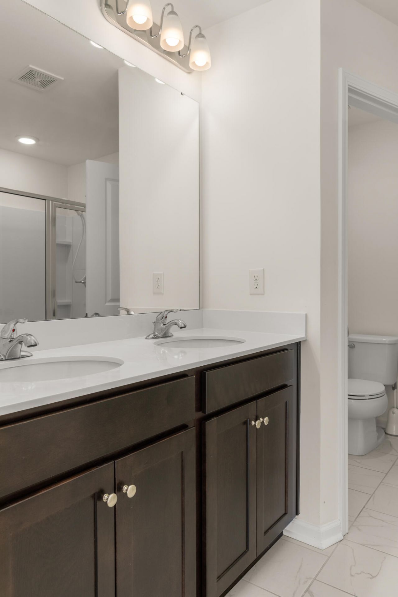 432 Trotters Lane Photo 13