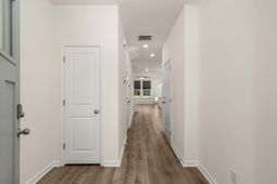 432 Trotters Lane photo 4