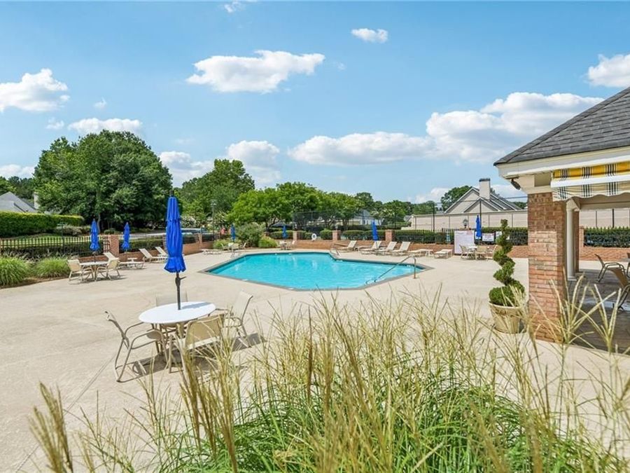Property Image 100