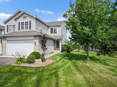 5135 Holly Lane N, Unit 2204, Plymouth, MN 55446