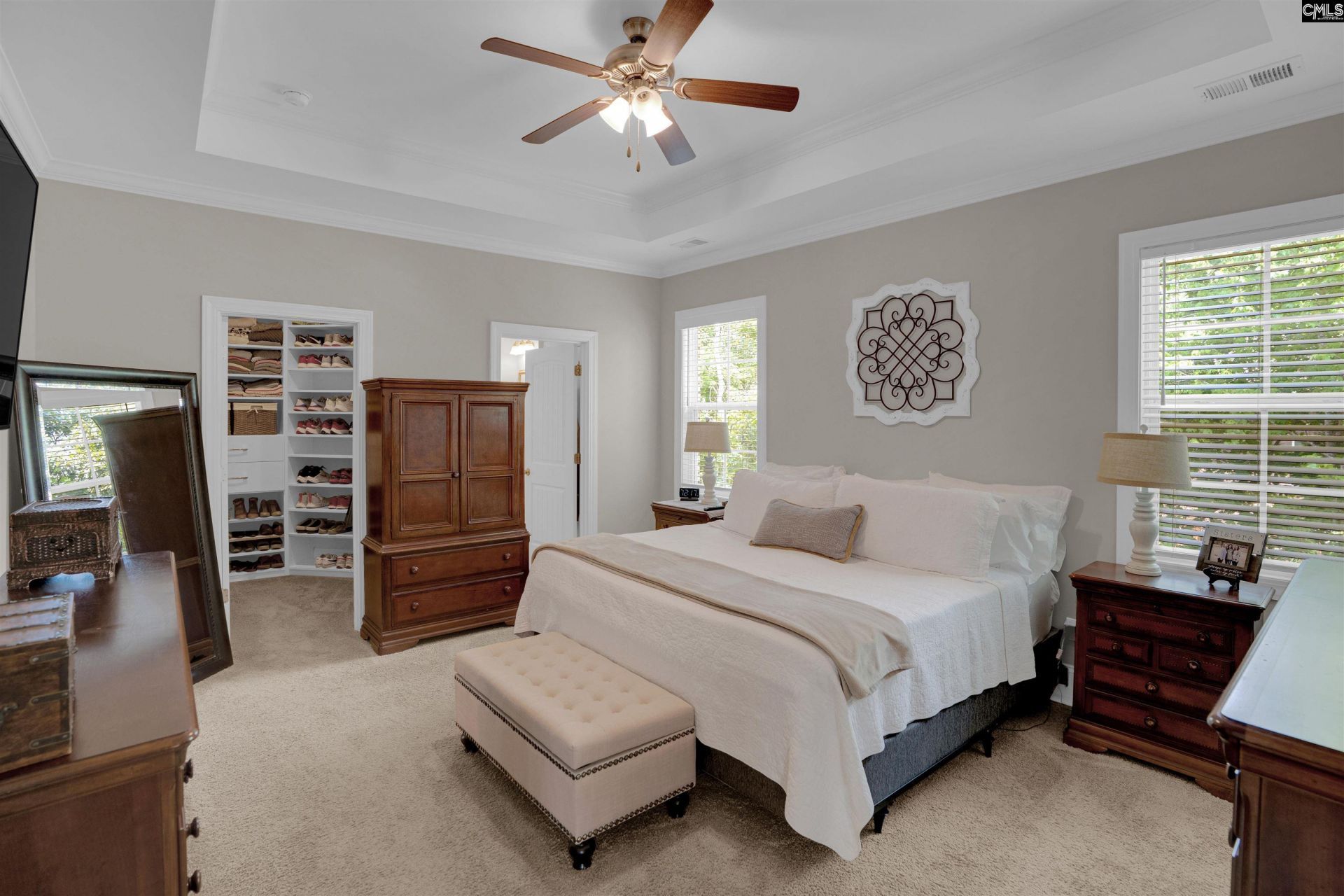 238 Hilton View Court Photo 6