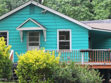 1809 N Salem Street, Apex, NC 27523