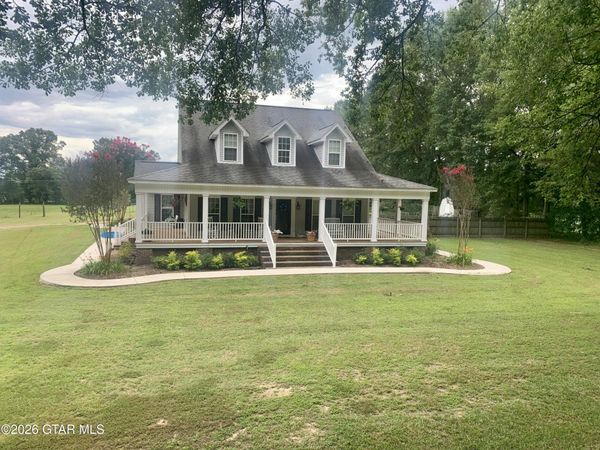 19990 Mississippi 50, West Point, MS 39773