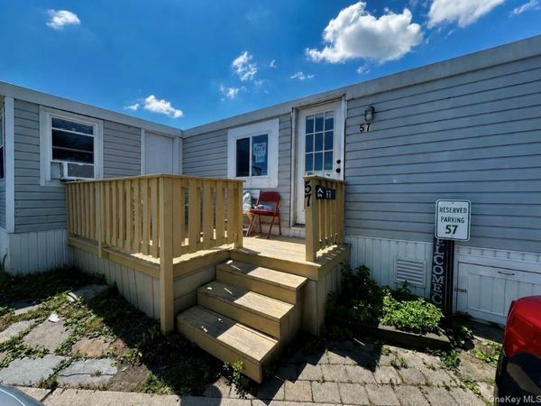 150 Main St. Unit 57 , Islip, NY 11751