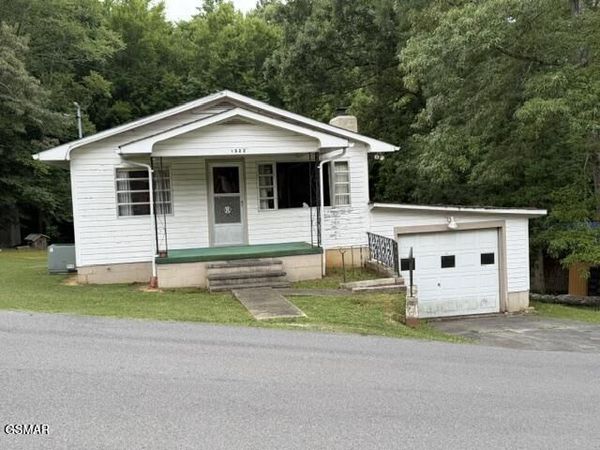 1322 Second Lane, Sevierville, TN 37876