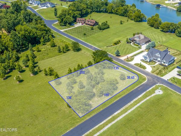 271 W Shore Drive, Rockwood, TN 37854