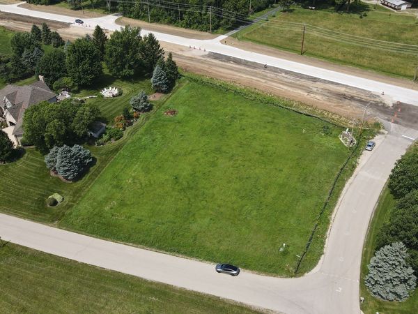 1 Fox Hill Court, Yorkville, IL 60560