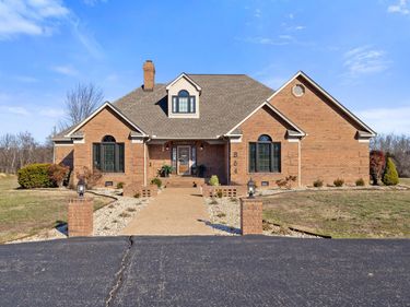 864 Pleasant Grove Road, Hazel, KY 42049