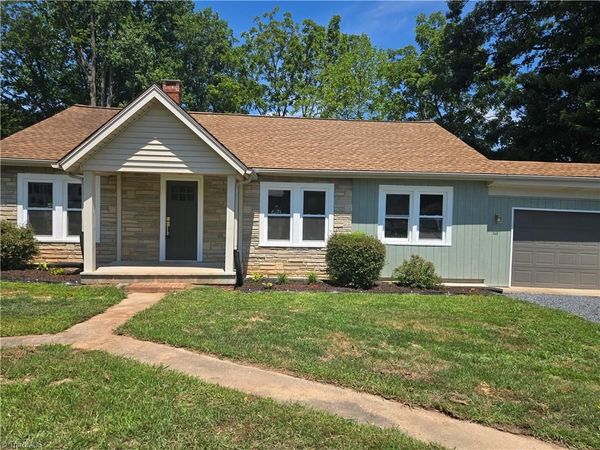 307 Old Liberty Road , Asheboro, NC 27203
