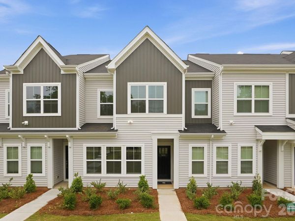 5835 Tuckaseegee Road, Unit 9, Charlotte, NC 28208