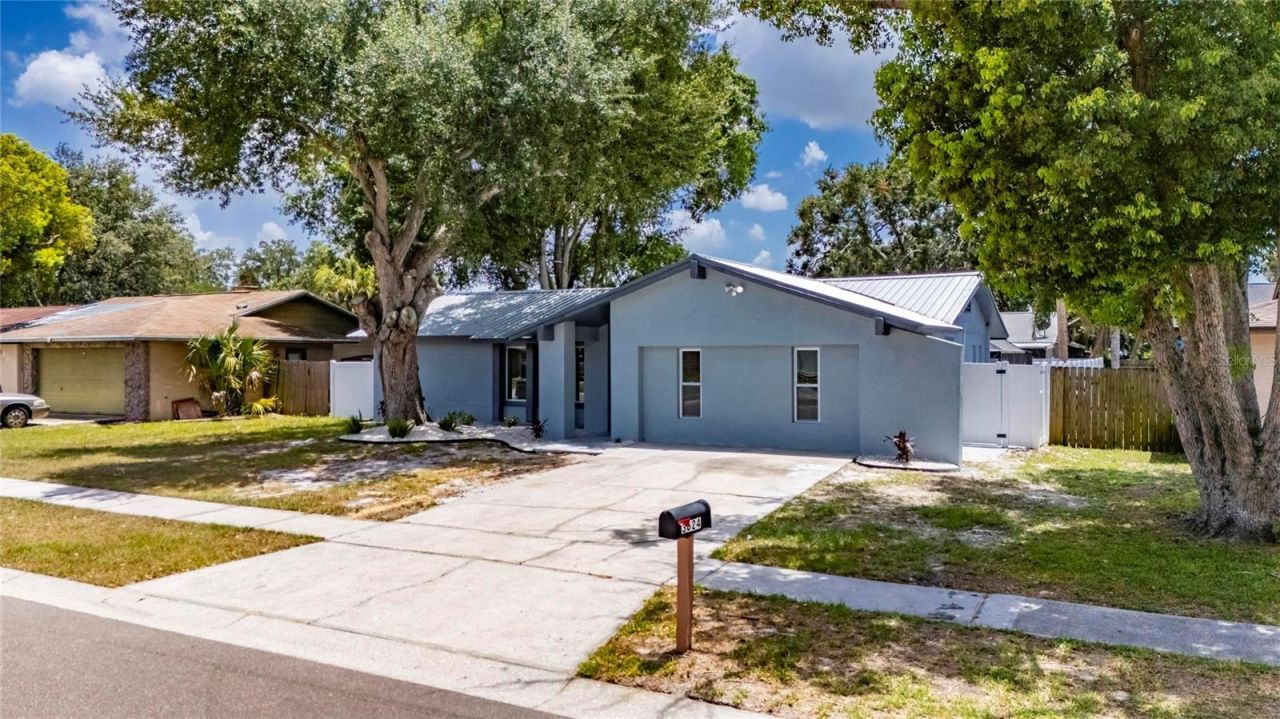3624 Coppertree Circle , Brandon, FL 33511 Photo