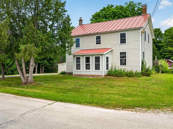 2 Willow Street, Proctor, VT 05765