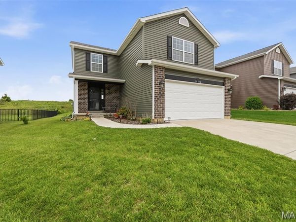 27518 Forest Ridge Drive , Warrenton, MO 63383
