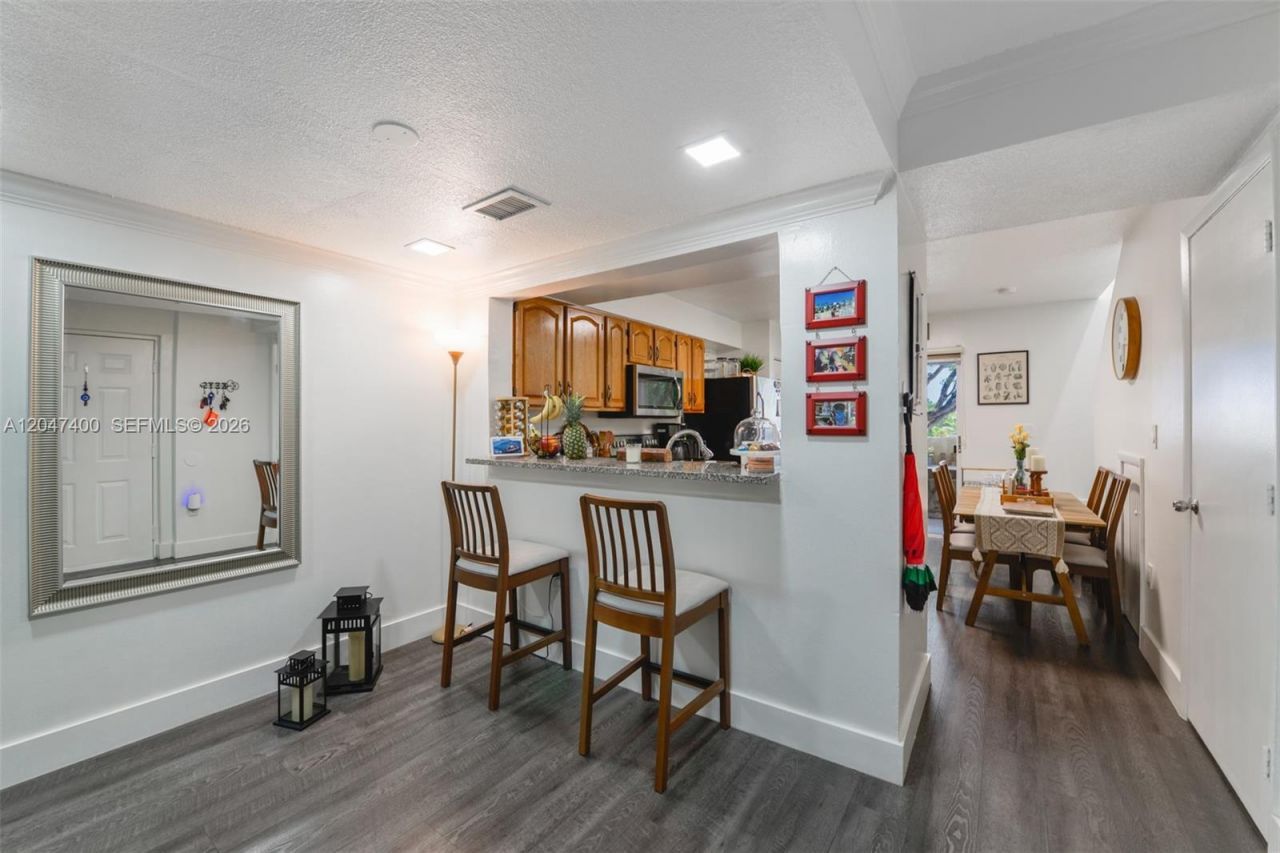 14901 SW 82nd Ter , Unit 1-205, Miami, FL 33193 Photo