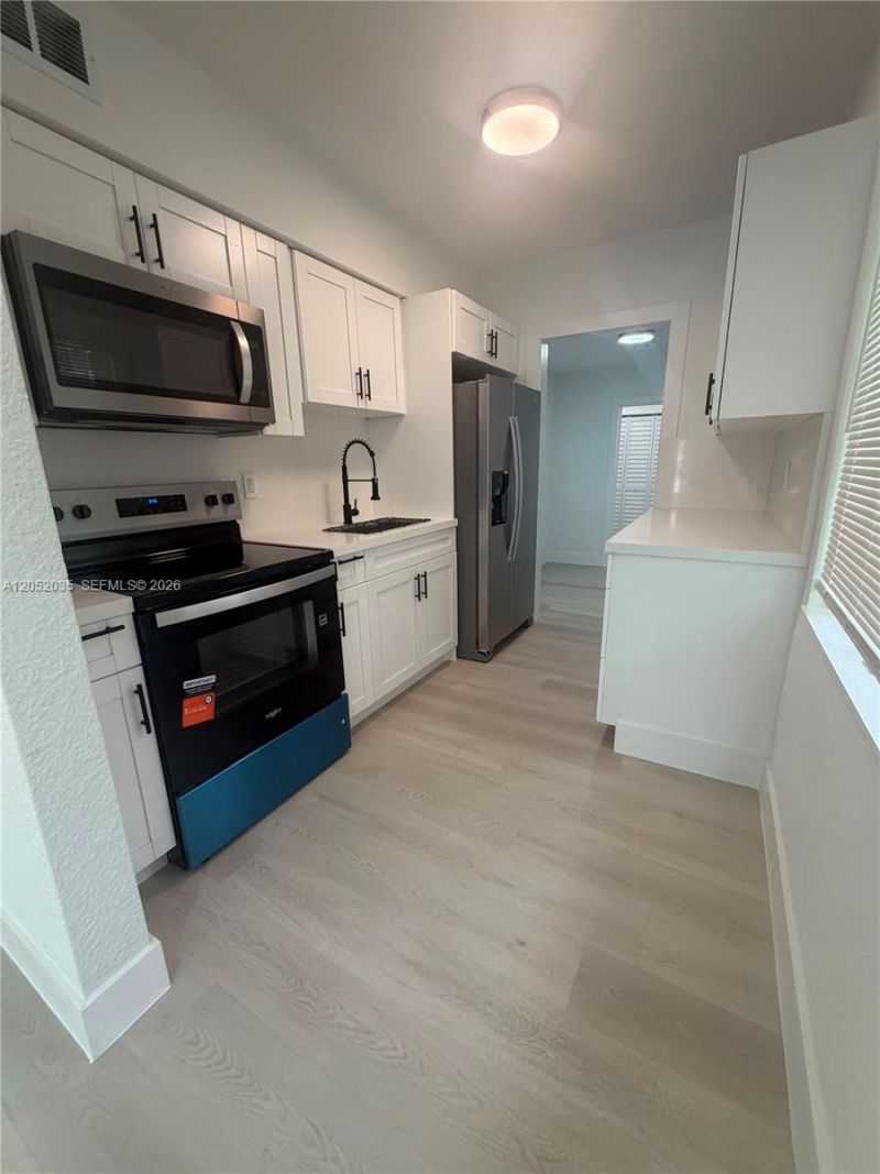 2002 NW 87th St , Miami, FL 33147 Photo