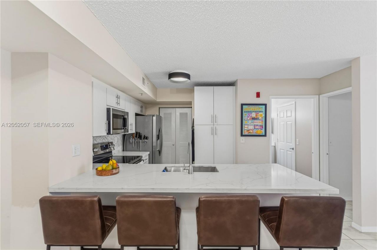 2640 S University Dr, Unit 111, Davie, FL 33328 Photo