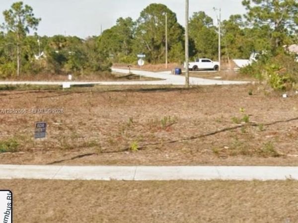 3392 Meadow RD , Lehigh Acres, FL 33974
